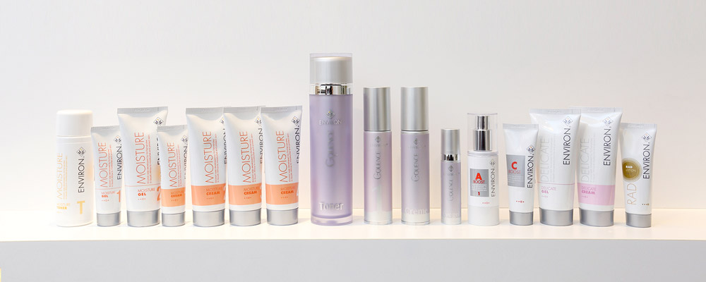 クリニックコスメ 新宿駅前うわじま皮膚科 美容皮膚科専門サイト 土日も診療